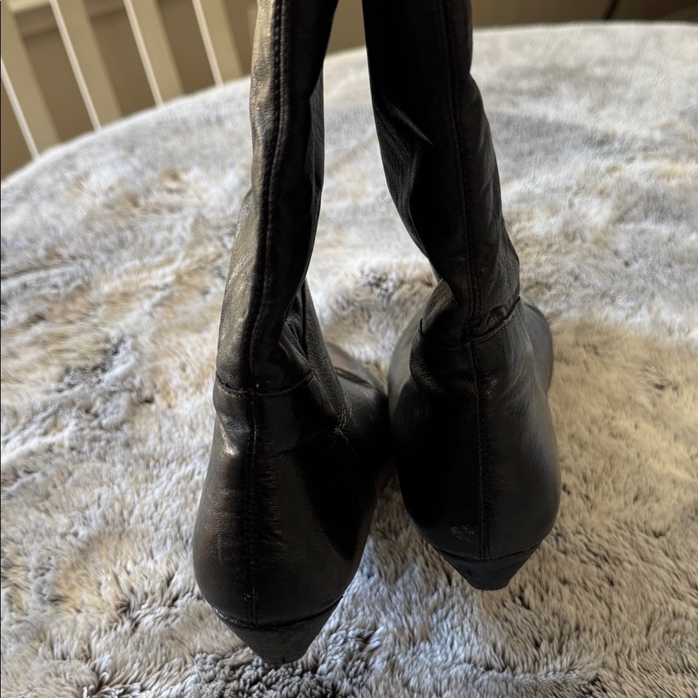 Women’s 8 1/2 Black‎ Slouchy Mid-Calf Boot Back Buckle Wedge Heel Leather Upper - Picture 9 of 13